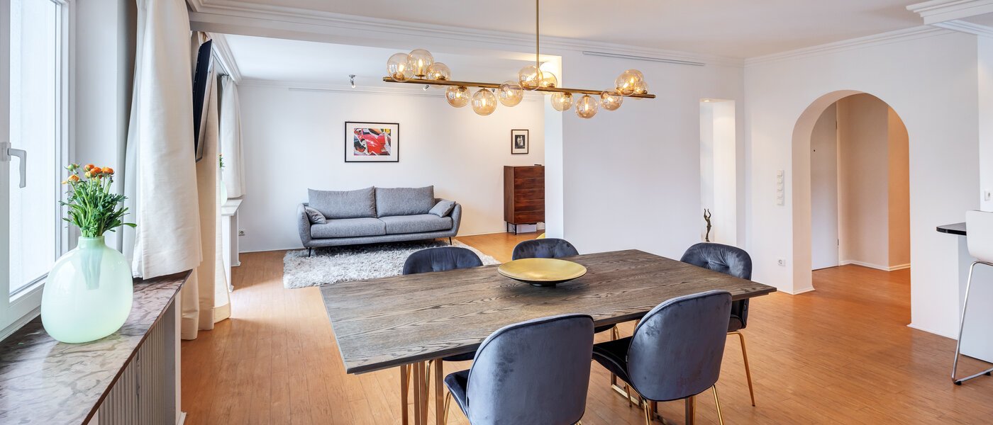 квартира München Nymphenburg 01 обеденная зона 14770