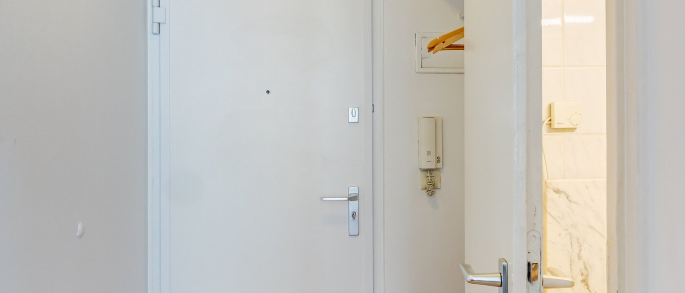 квартира München Maxvorstadt - Universitätsviertel 02 коридор 14771