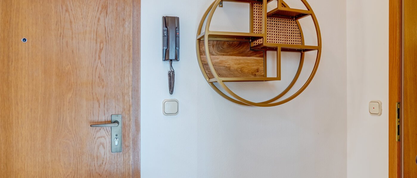 квартира с садом München Altperlach 02 коридор 14773