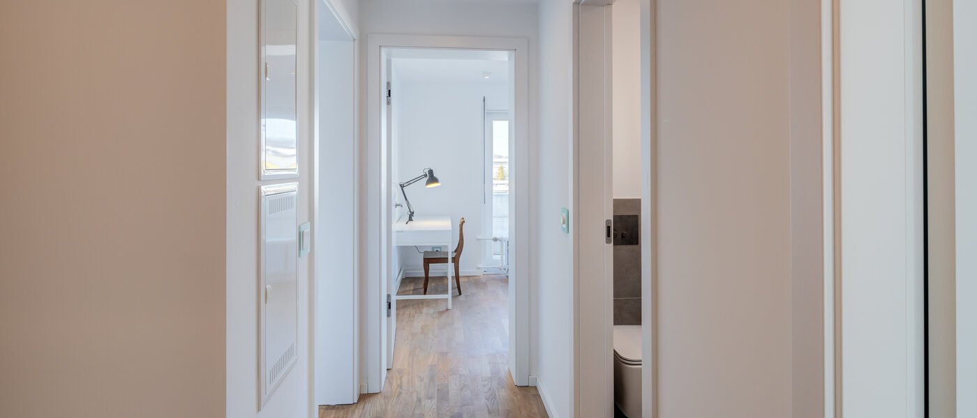 мансардная квартира München Nymphenburg 02 коридор 14775