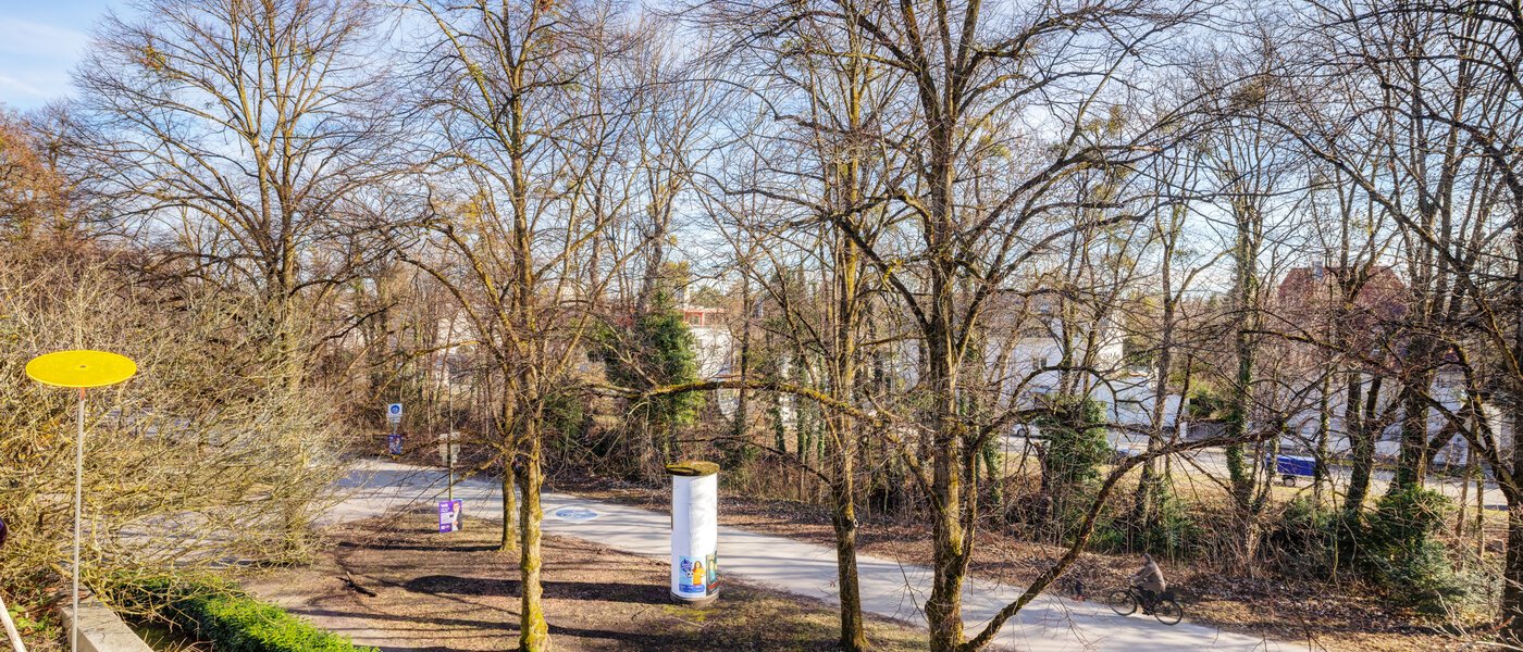 мансардная квартира München Nymphenburg 02 вид из окна 14775