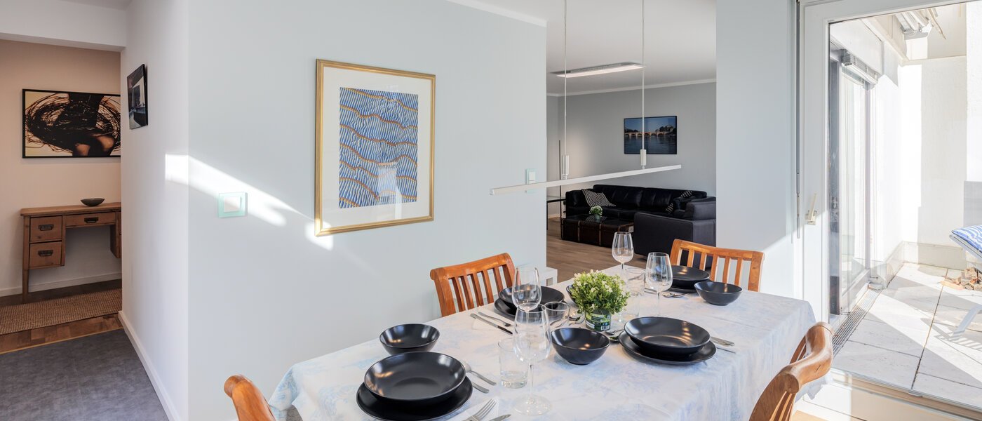 мансардная квартира München Nymphenburg 02 обеденная зона 14775