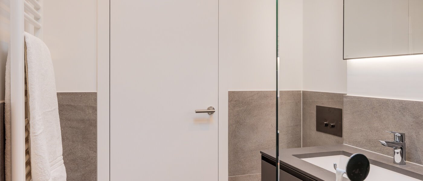 мансардная квартира München Nymphenburg 03 1-я ванная комната 14775