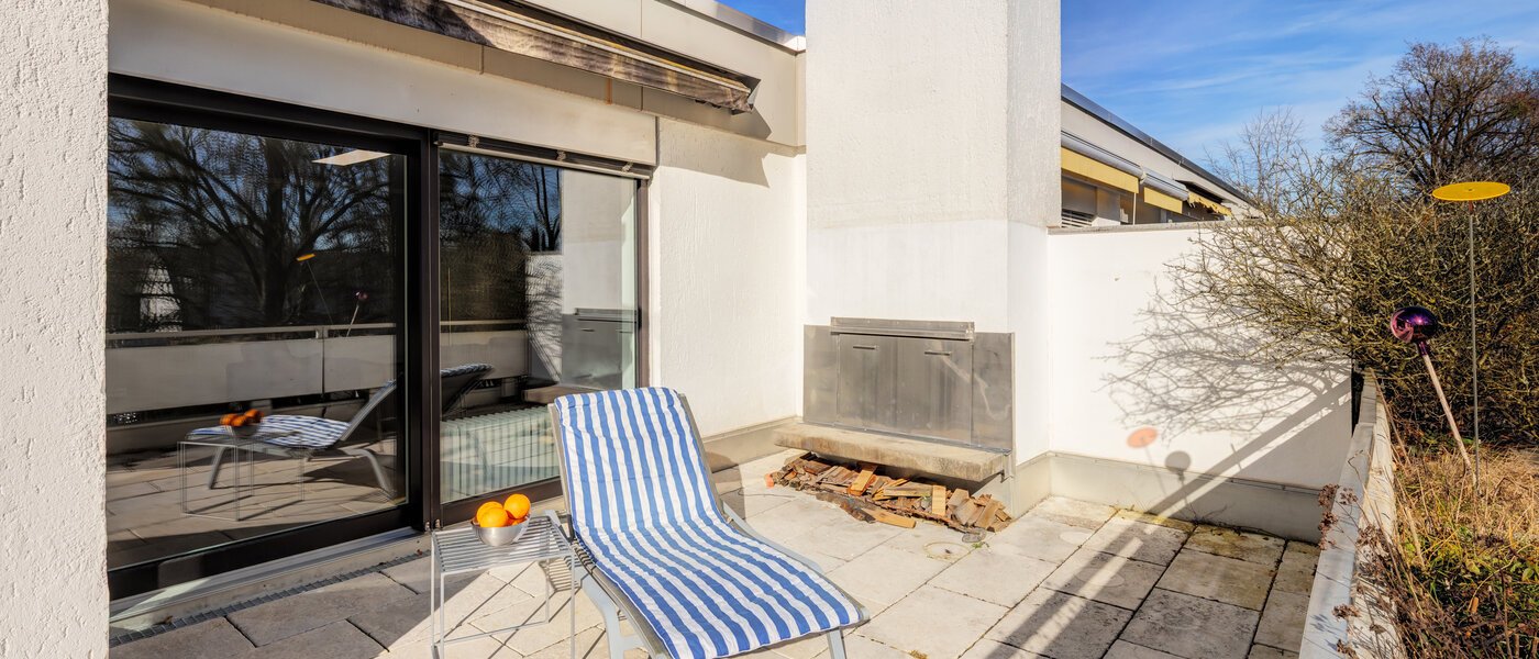 мансардная квартира München Nymphenburg 01 1-я терраса с крышей 14775