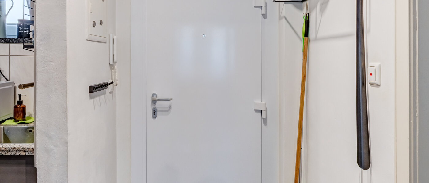 квартира München Schwabing-West (rund um den Hohenzollernplatz) 01 коридор 14776