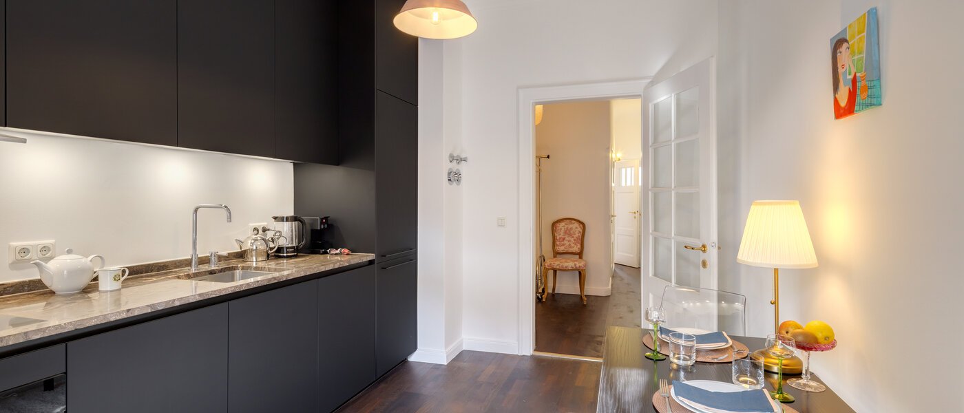 квартира München Maxvorstadt - Rund um den Josephplatz 02 кухня 14777