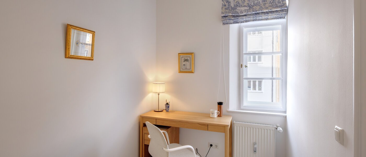 квартира München Maxvorstadt - Rund um den Josephplatz 01 рабочий кабинет 14777