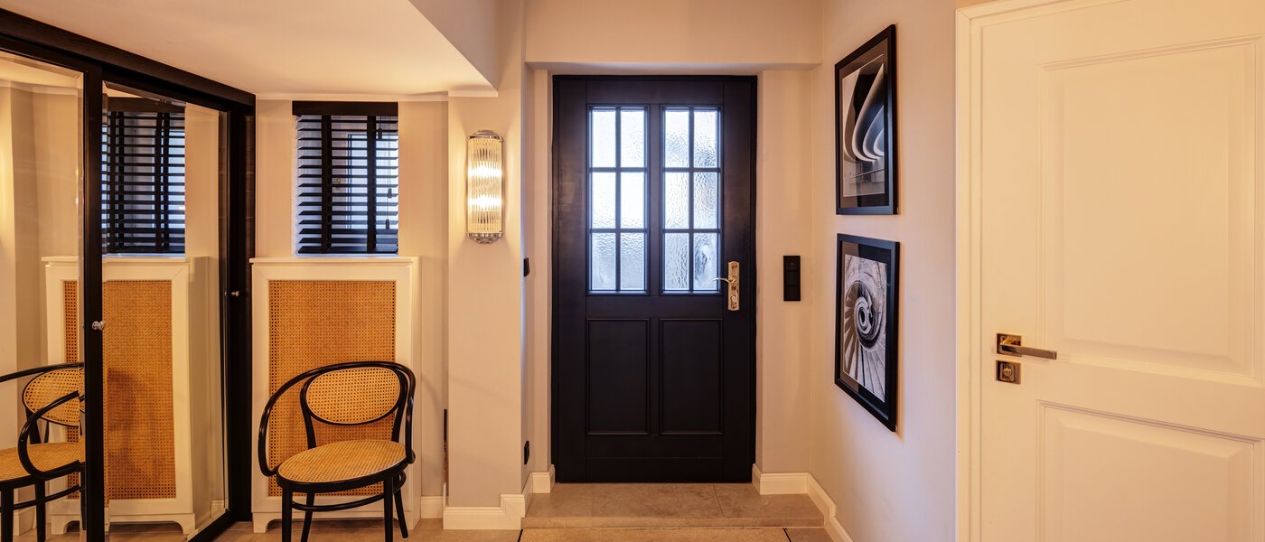 таунхаус München Schwabing 01 коридор 14779