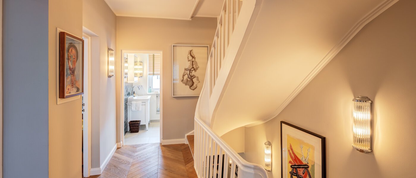 таунхаус München Schwabing 07 коридор 14779