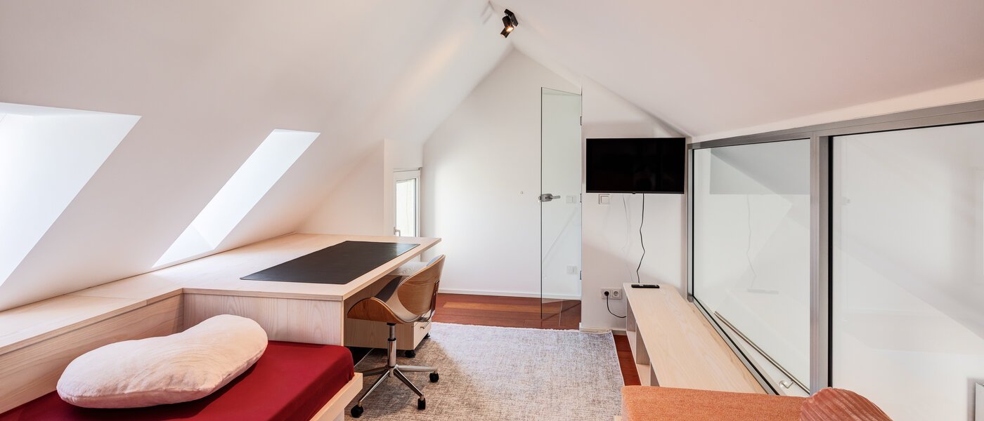 двухэтажная квартира-галерея München Maxvorstadt 03 бюро / гостиная 14785