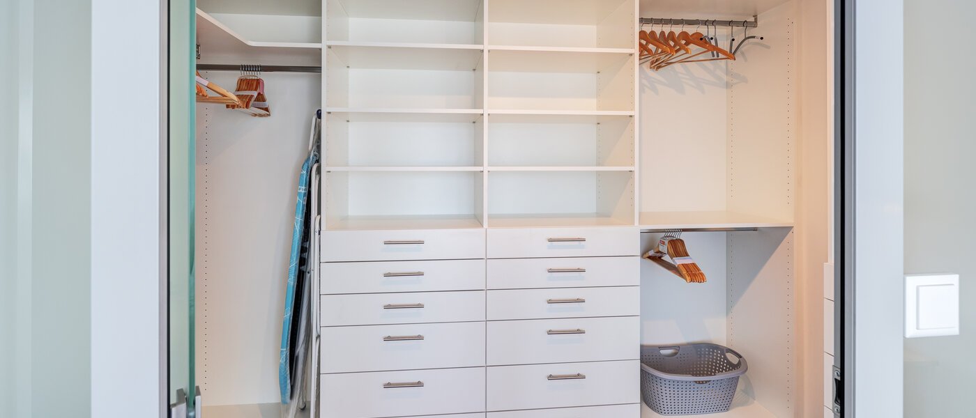 двухэтажная квартира-галерея München Maxvorstadt 02 Гардеробная 14785