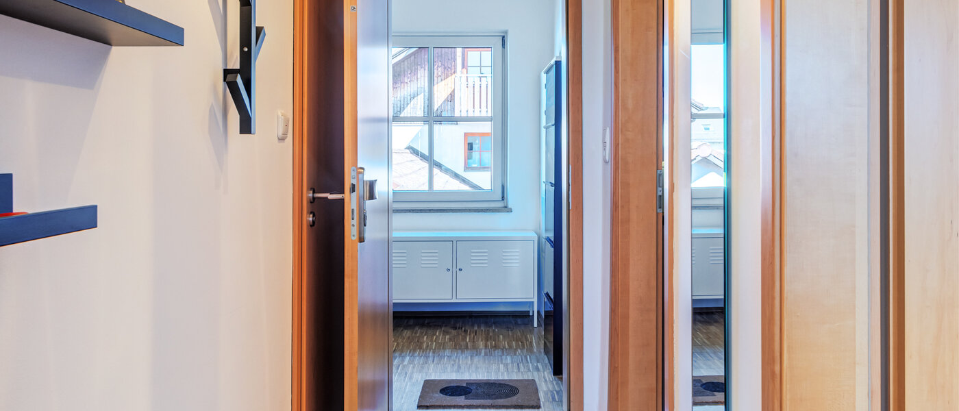 квартира Emmering Fürstenfeldbruck 02 коридор 14789