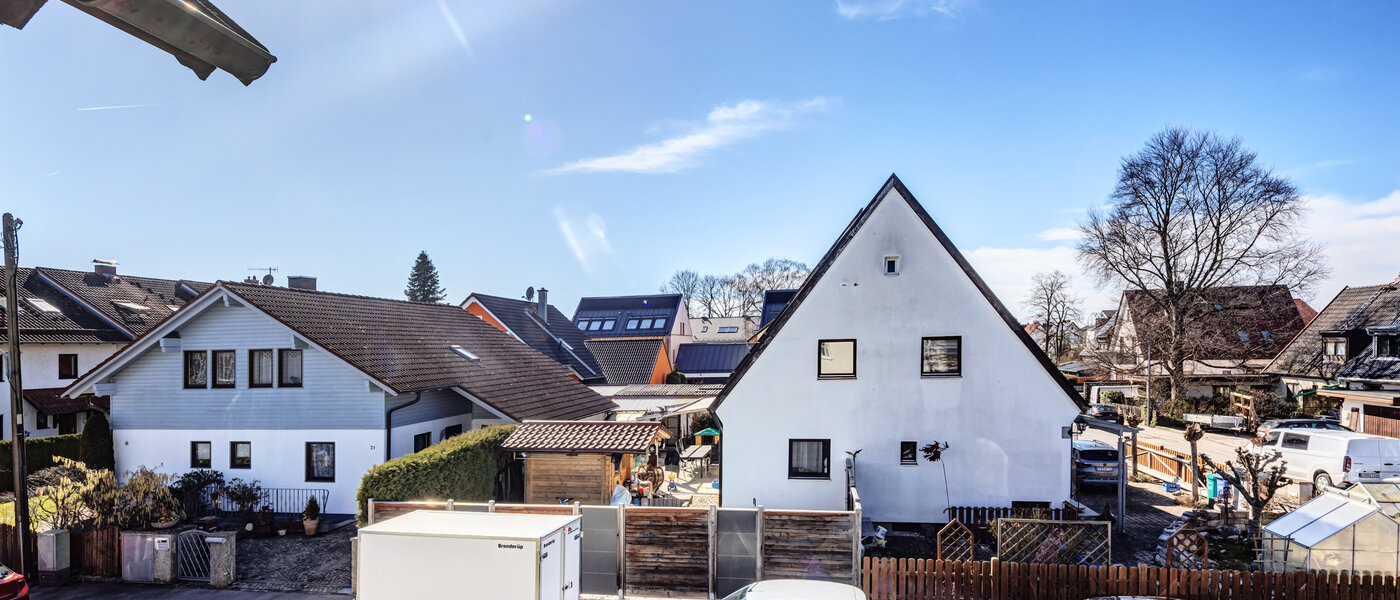 квартира Emmering Fürstenfeldbruck 01 вид из окна 14789