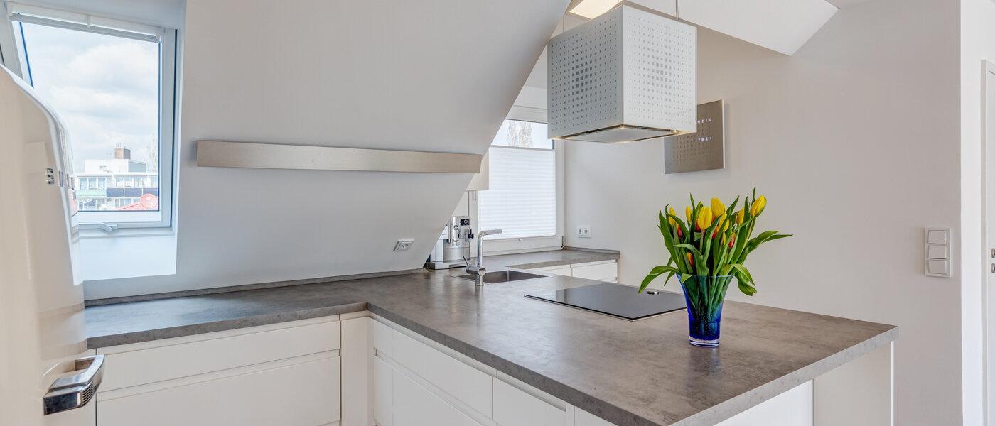 мансардная квартира München Moosach 03 кухня 14797