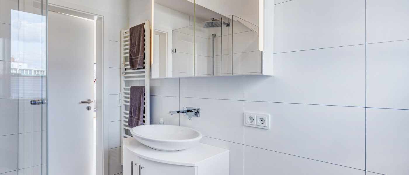 мансардная квартира München Moosach 03 ванная комната 14797