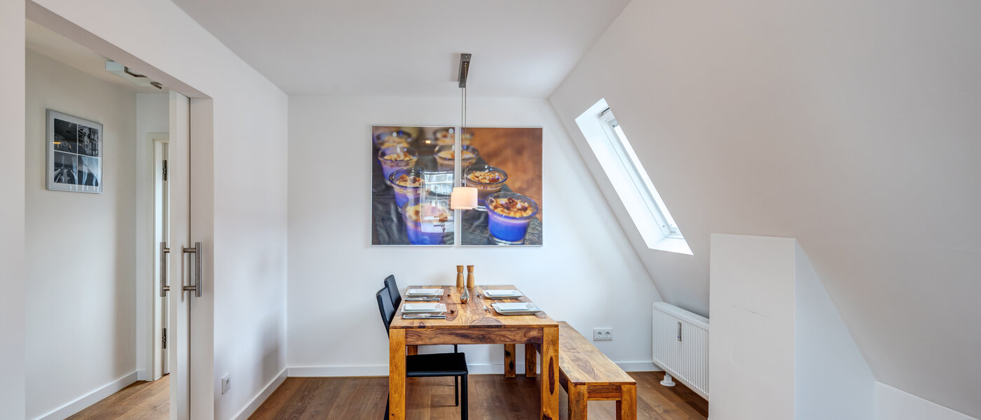 мансардная квартира München Moosach 02 обеденный зал 14797