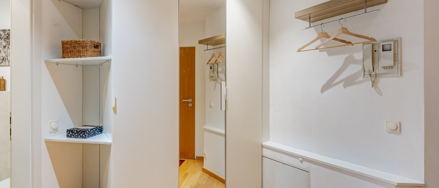 квартира München Bogenhausen 02 коридор 14798