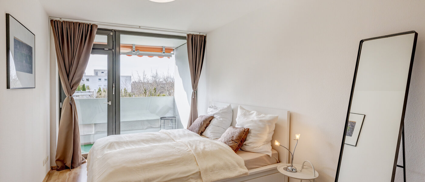 квартира München Schwabing-West 01 спальная комната 14801