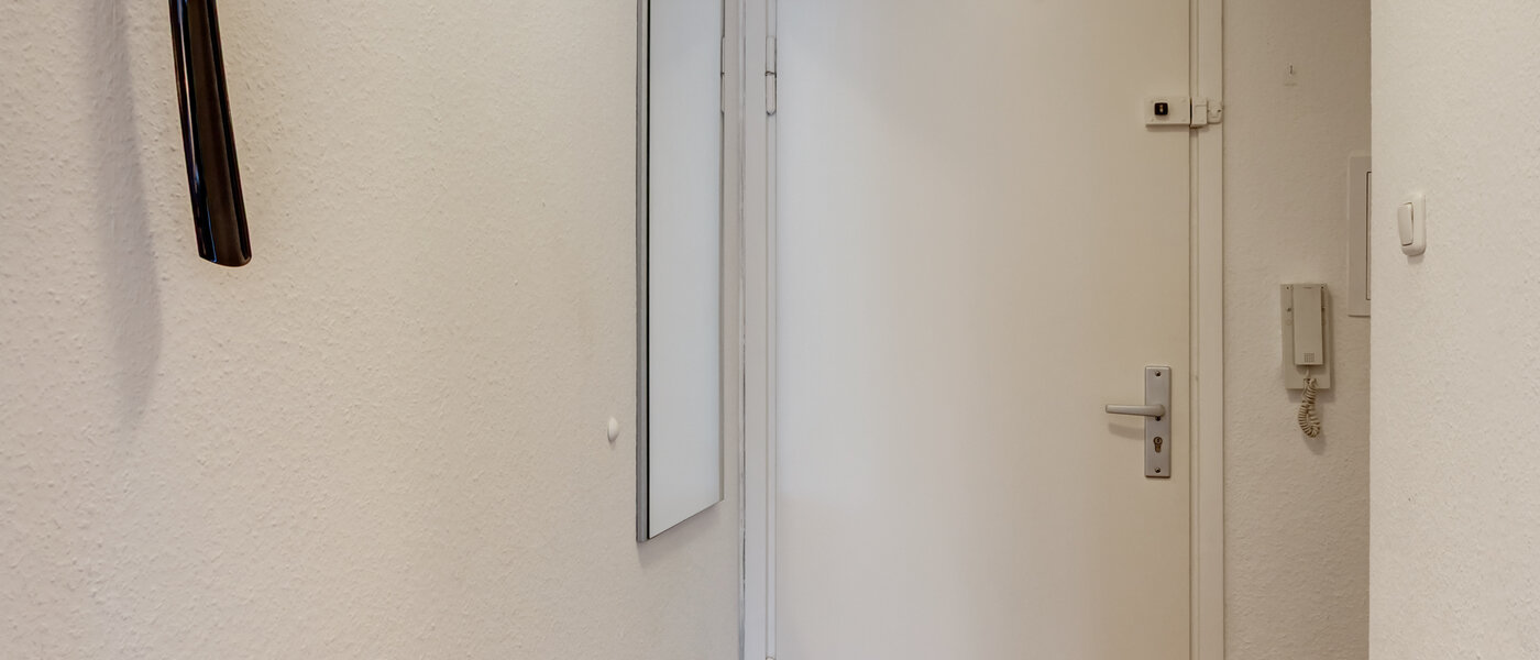 квартира München Schwabing 01 коридор 14807