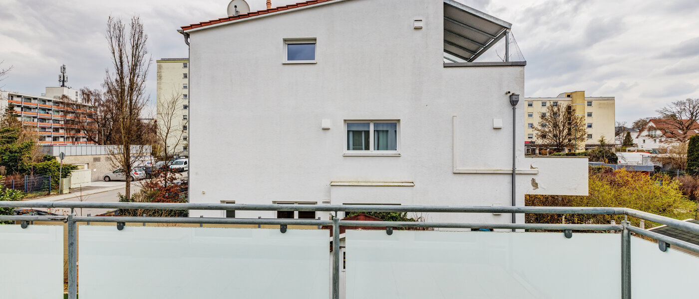 двухэтажная квартира Germering 02 балкон 14809