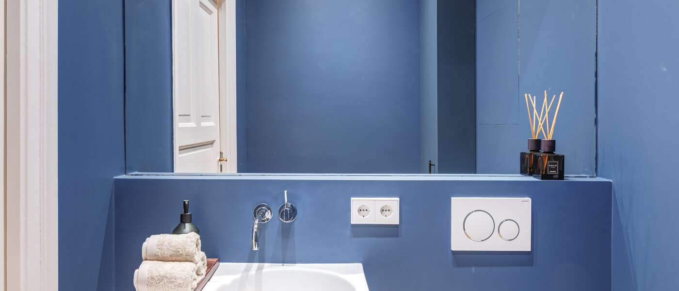 квартира München Altbogenhausen 01 гостевой туалет 14814