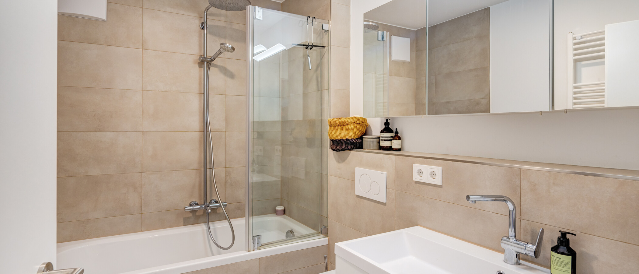 таунхаус München Harlaching 01 1-я ванная комната 14816