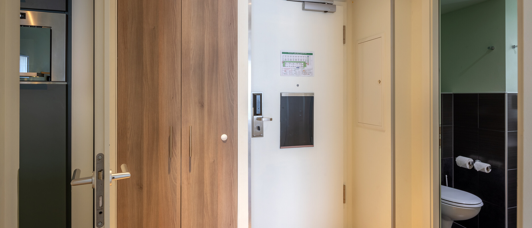 квартира München Schwanthalerhöhe 02 коридор 14817