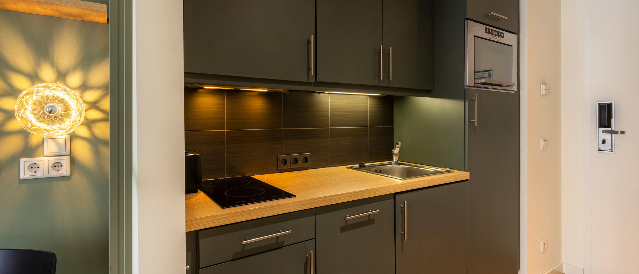 квартира München Schwanthalerhöhe 01 кухня 14824