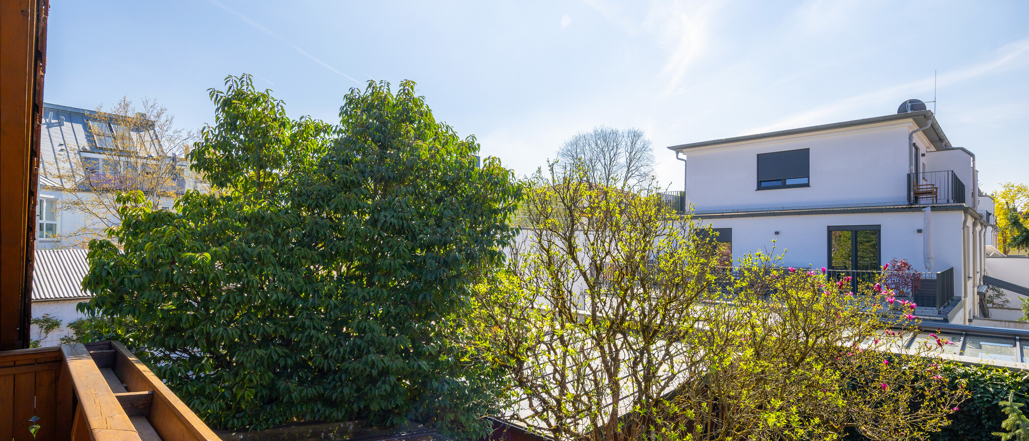 Особняк München Obersendling 01 вид из окна 14826