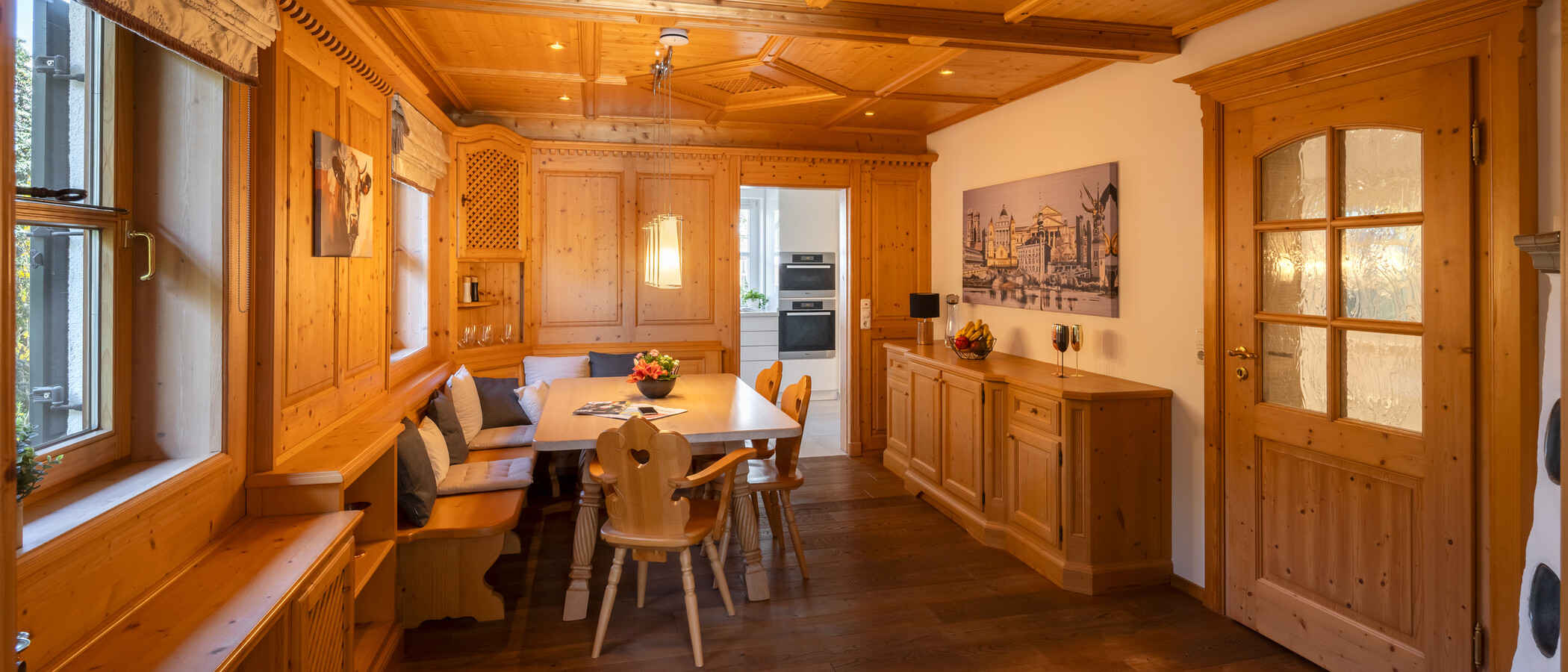 Особняк München Obersendling 01 обеденный зал 14826