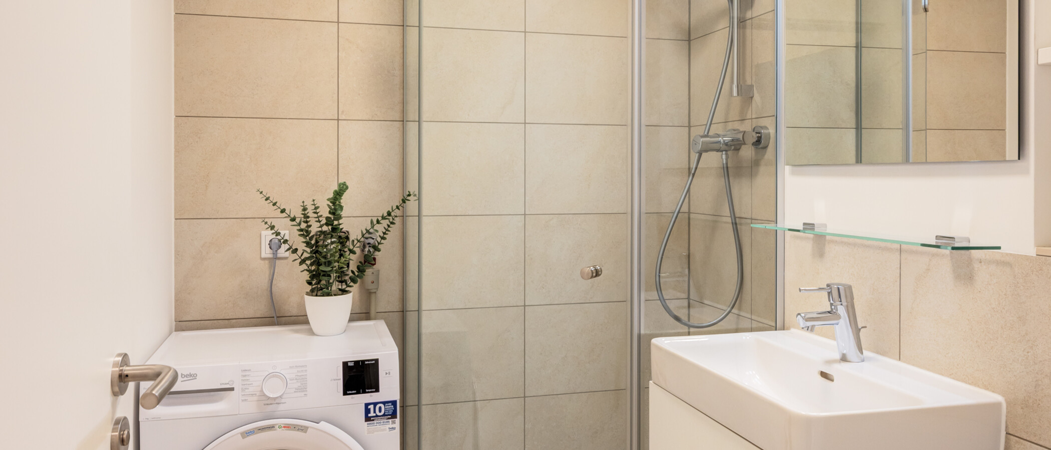 квартира München Schwabing-West 01 ванная комната 14831