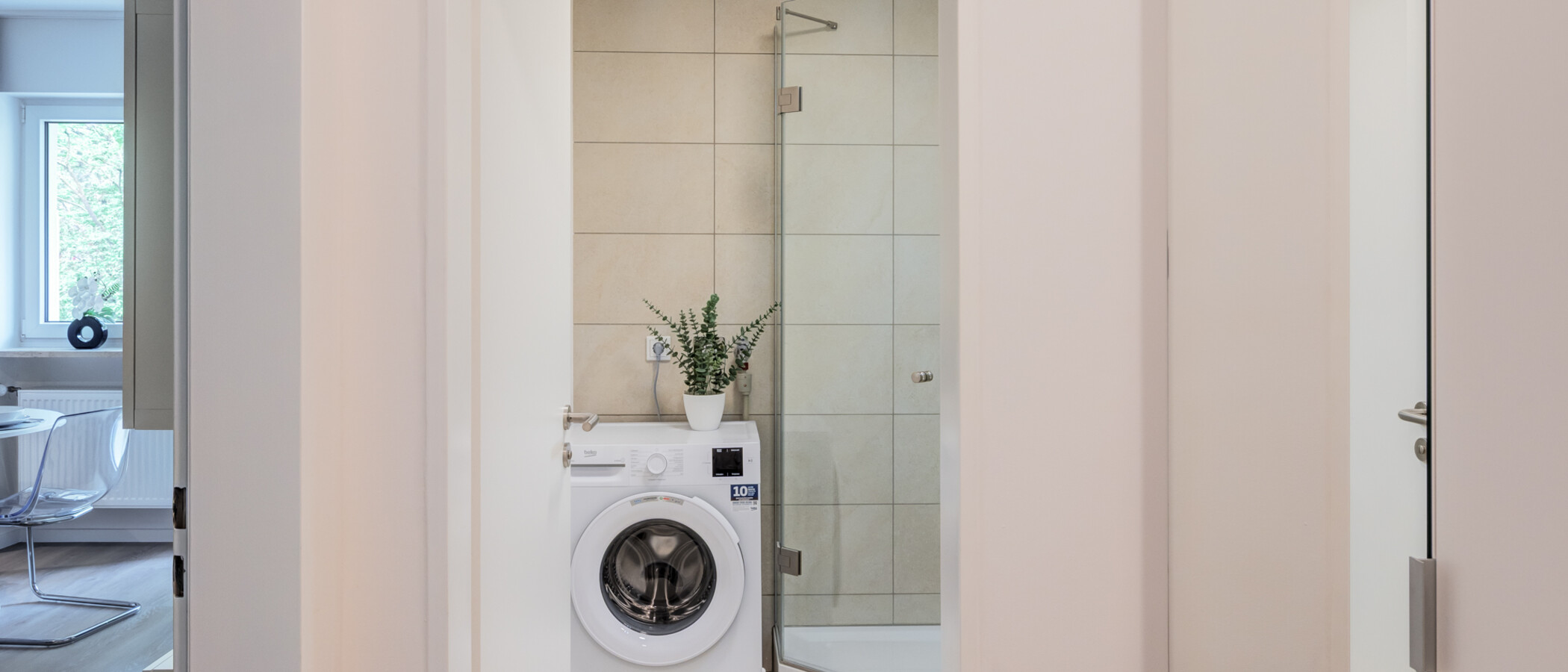 квартира München Schwabing-West 02 коридор 14831