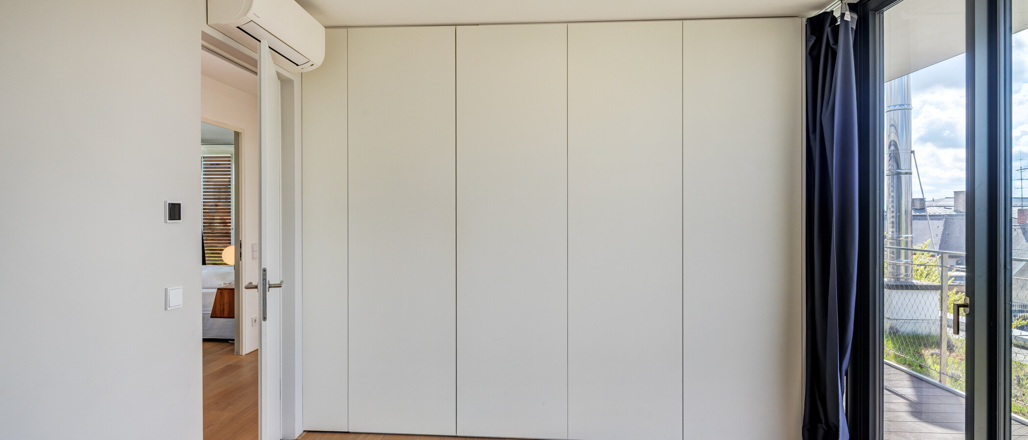 квартира-пентхаус München Haidhausen 03 3-я спальная комната 14832