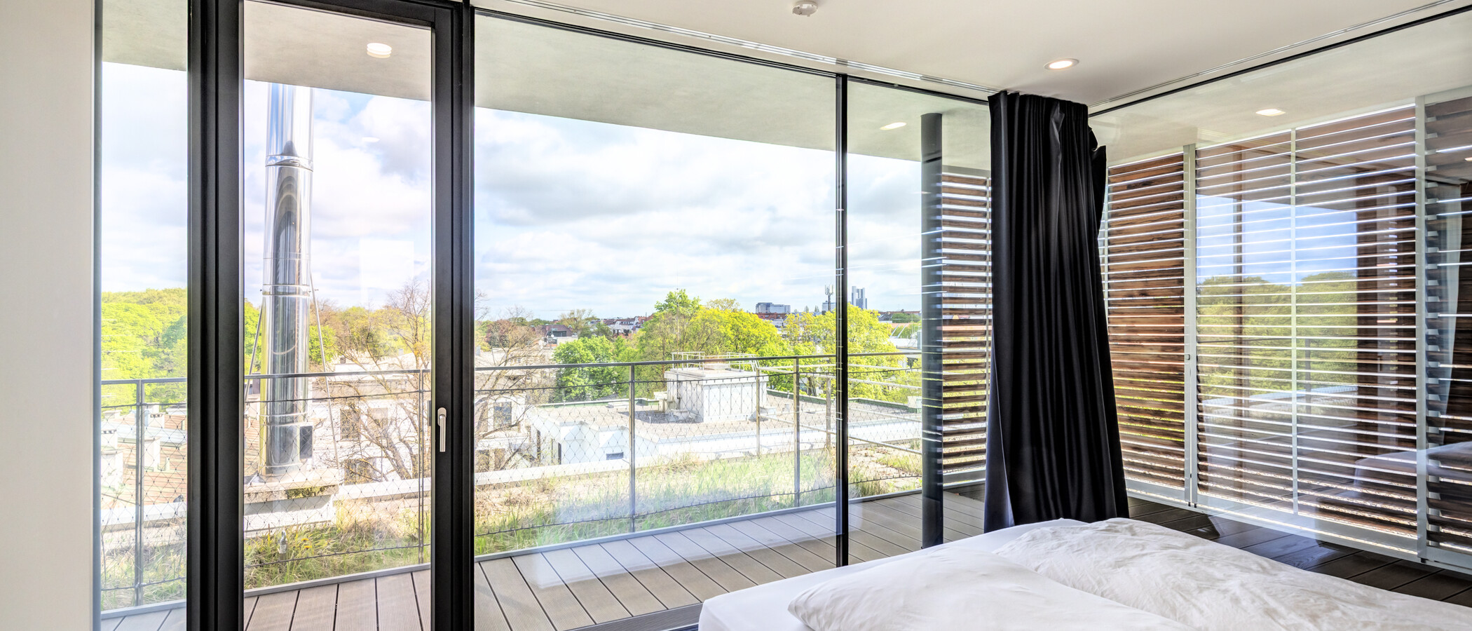 квартира-пентхаус München Haidhausen 01 1-я спальная комната 14832