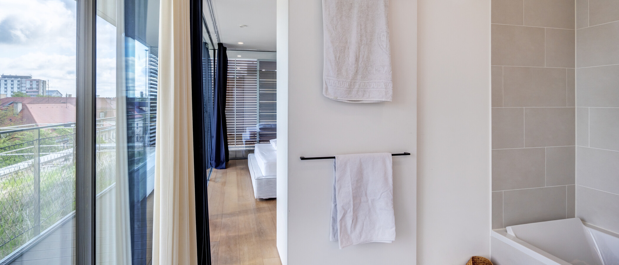 квартира-пентхаус München Haidhausen 01 1-я ванная комната 14832