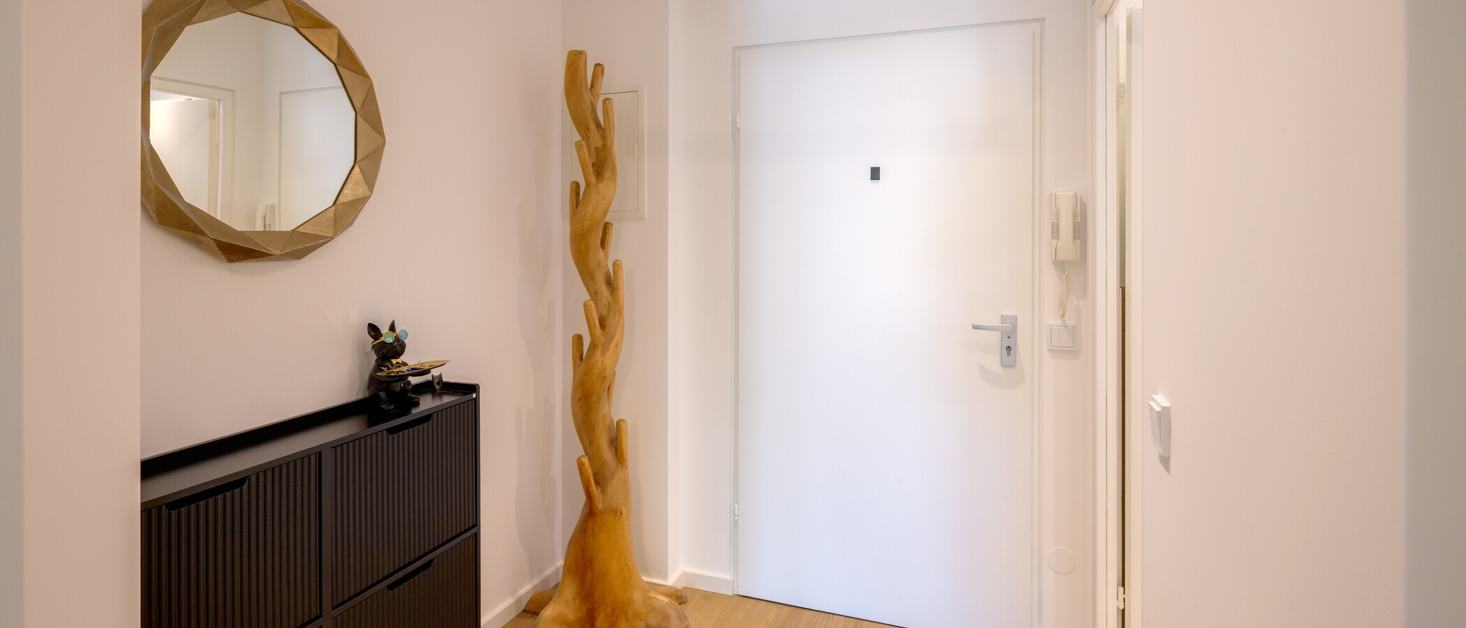 квартира München Schwabing-West 01 коридор 14835