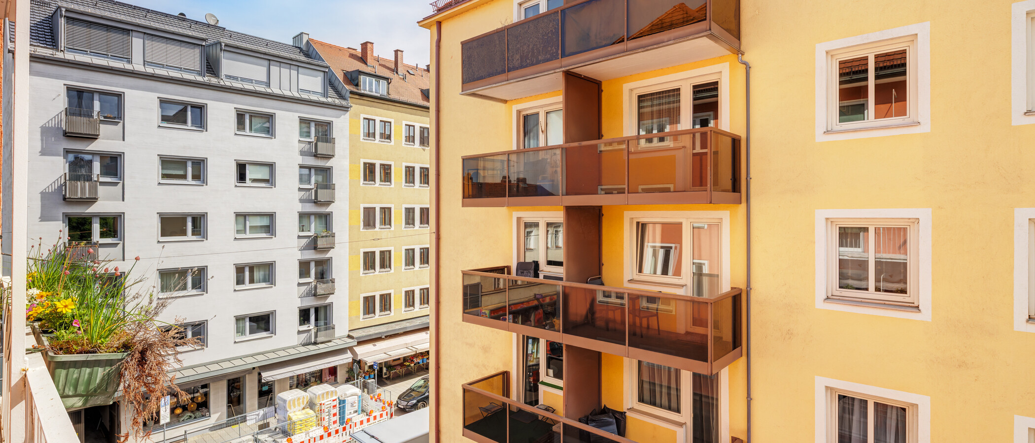 квартира München Schwabing (links der Leopoldstraße) 02 вид из окна 14839