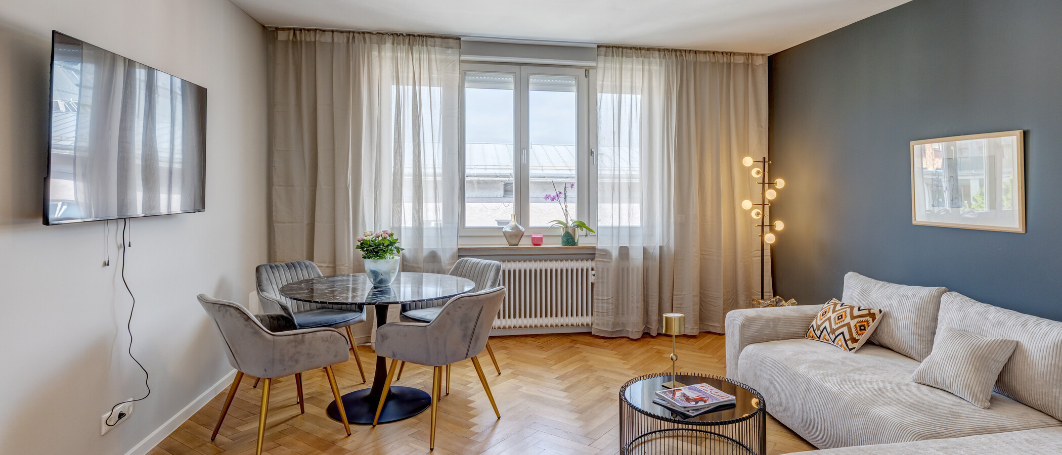 квартира München Maxvorstadt - Universitätsviertel 02 гостиная 14853