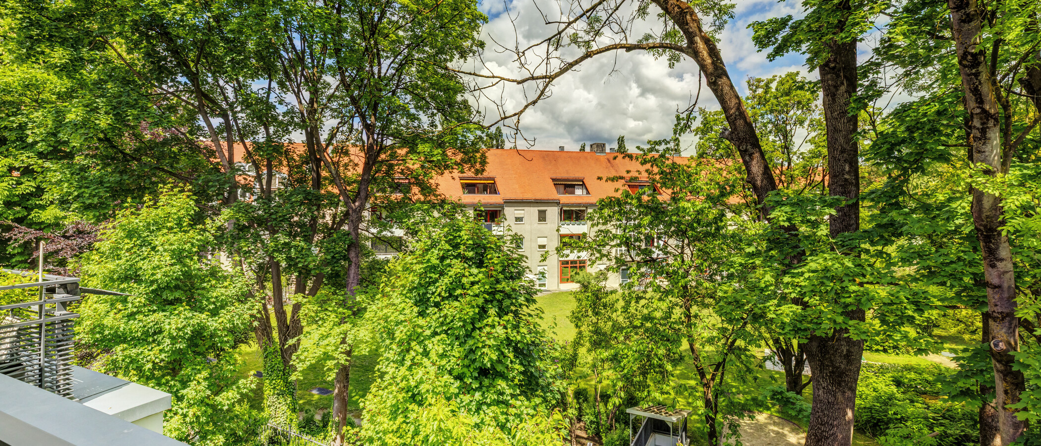 квартира München Bogenhausen 03 вид из окна 14869