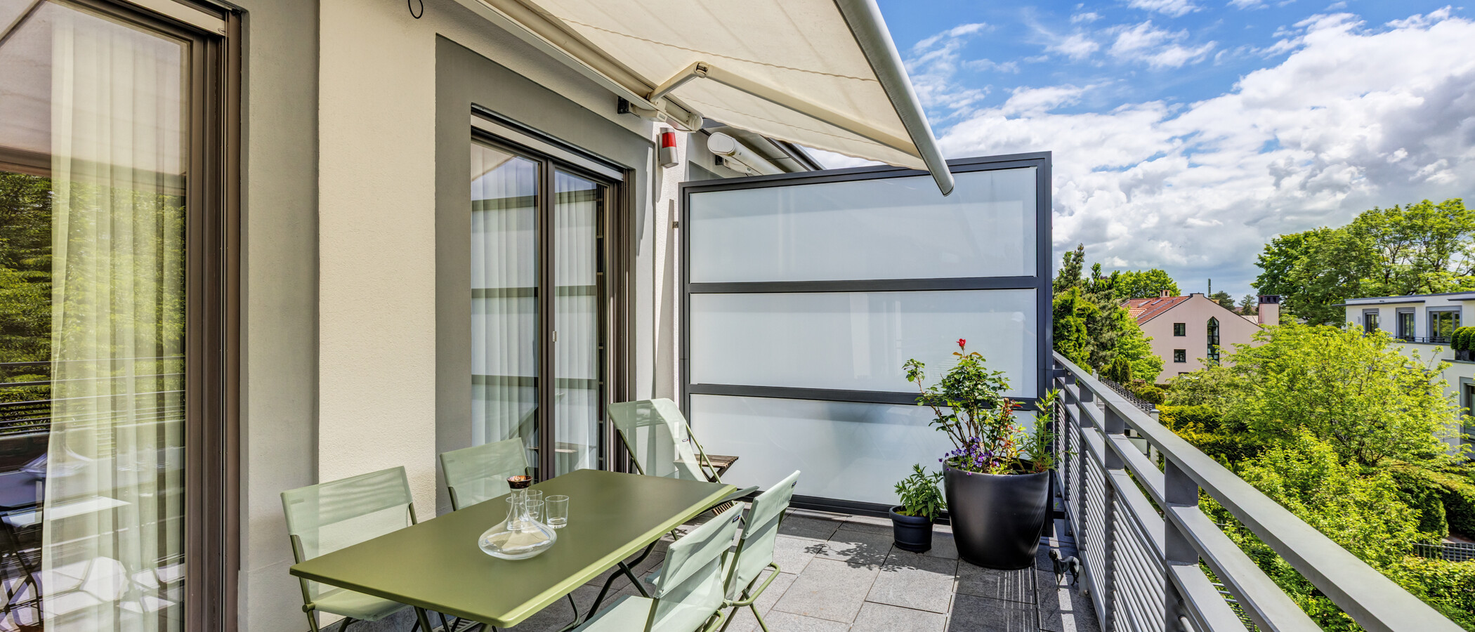 квартира München Bogenhausen 01 терраса с крышей 14869