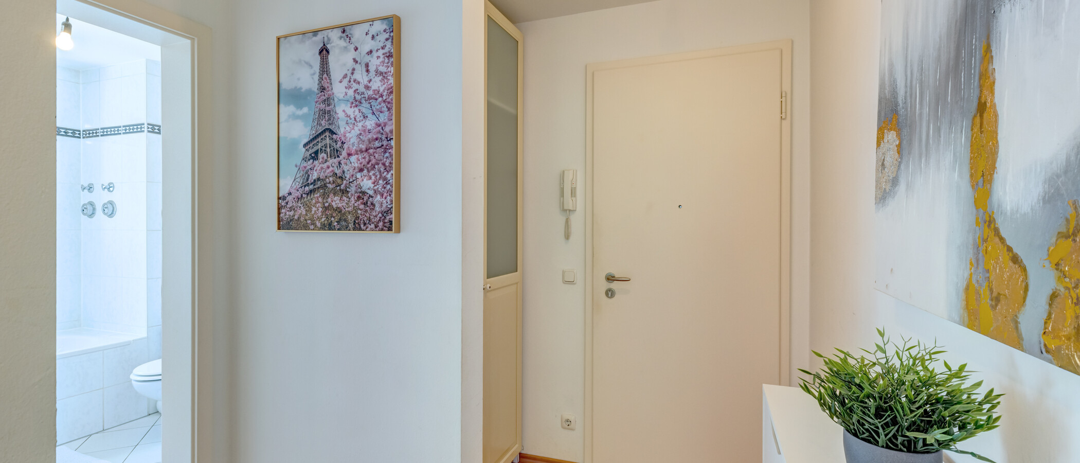 квартира с садом München Pasing 01 коридор 14874