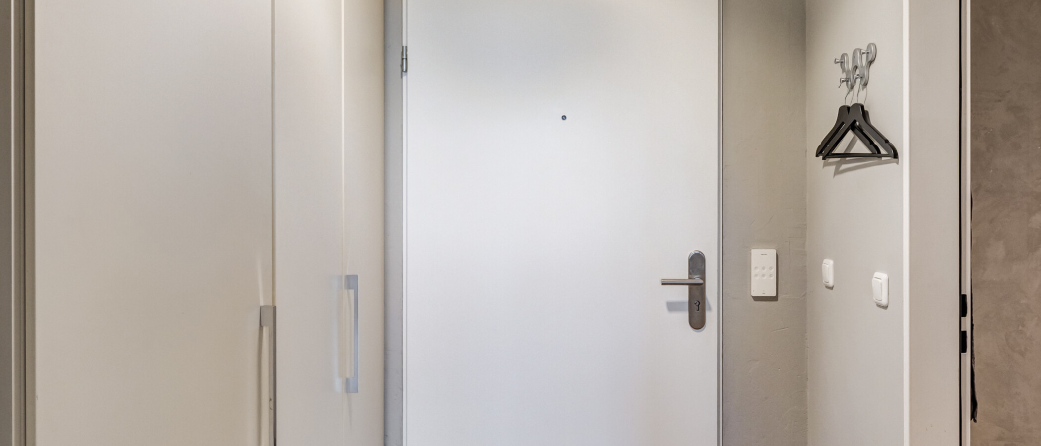 квартира München Schwanthalerhöhe 01 коридор 14881