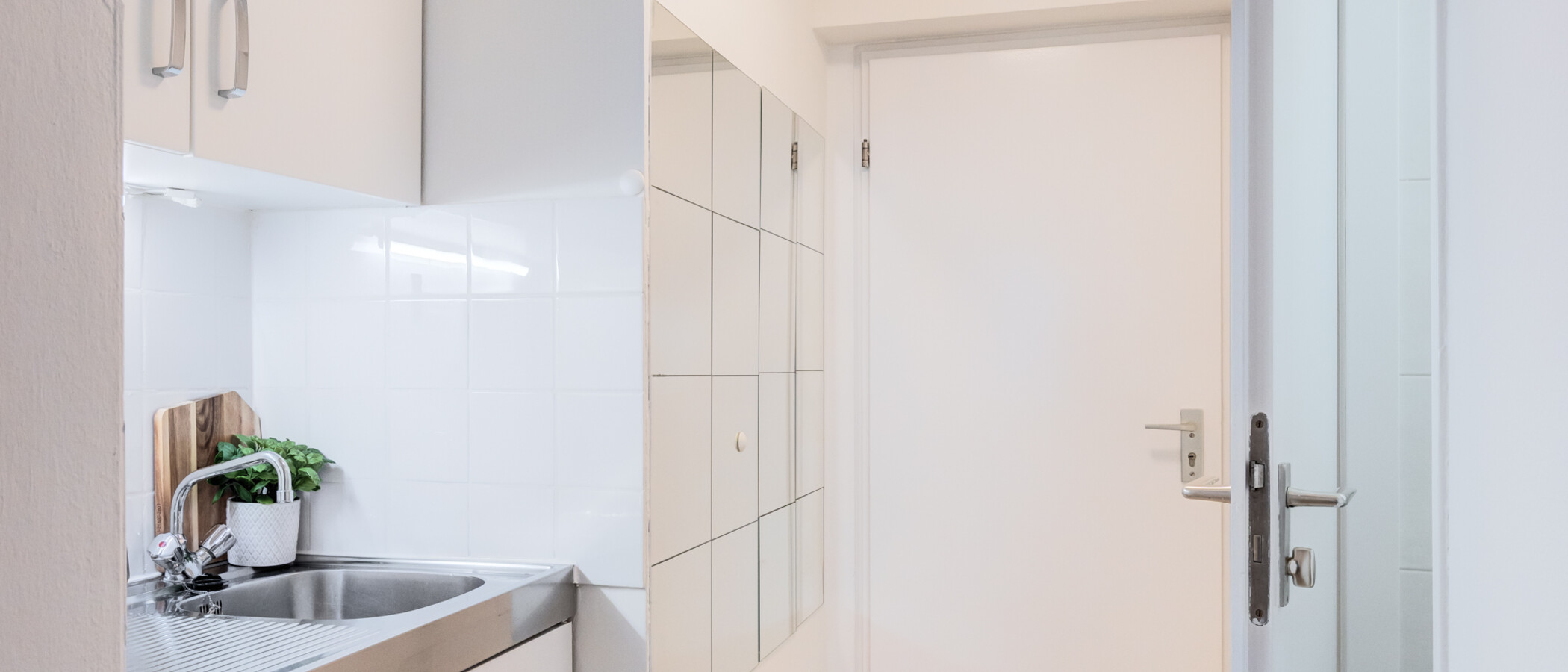 квартира München Maxvorstadt - Universitätsviertel 02 коридор 14907