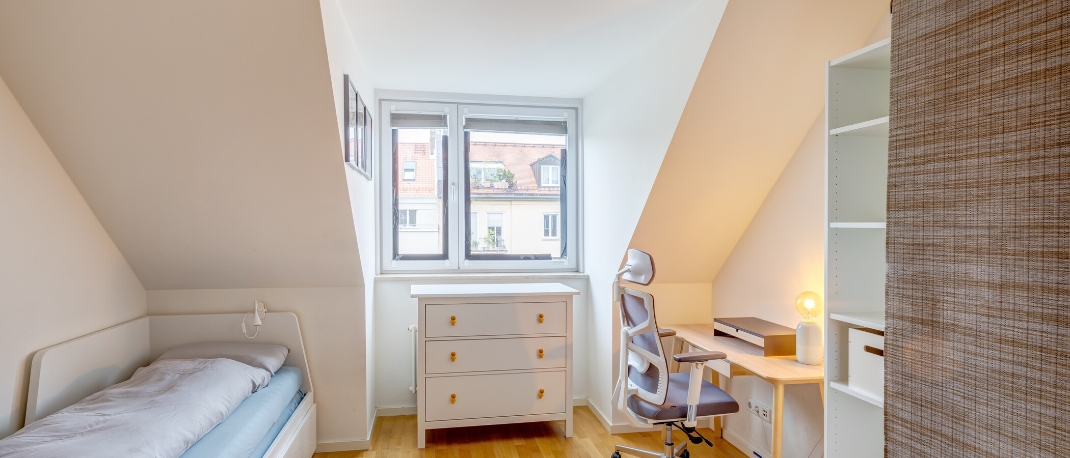 двухэтажная квартира München Schwabing 01 детская комната 14908