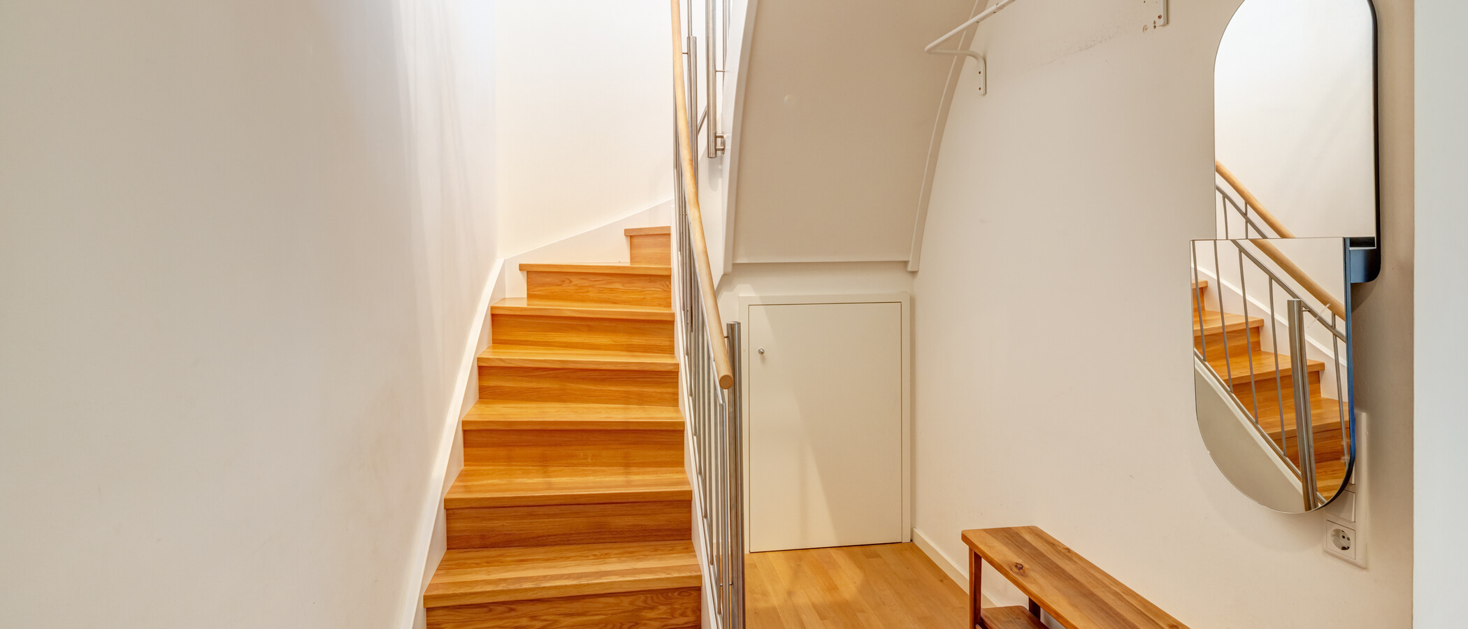 двухэтажная квартира München Schwabing 04 коридор 14908