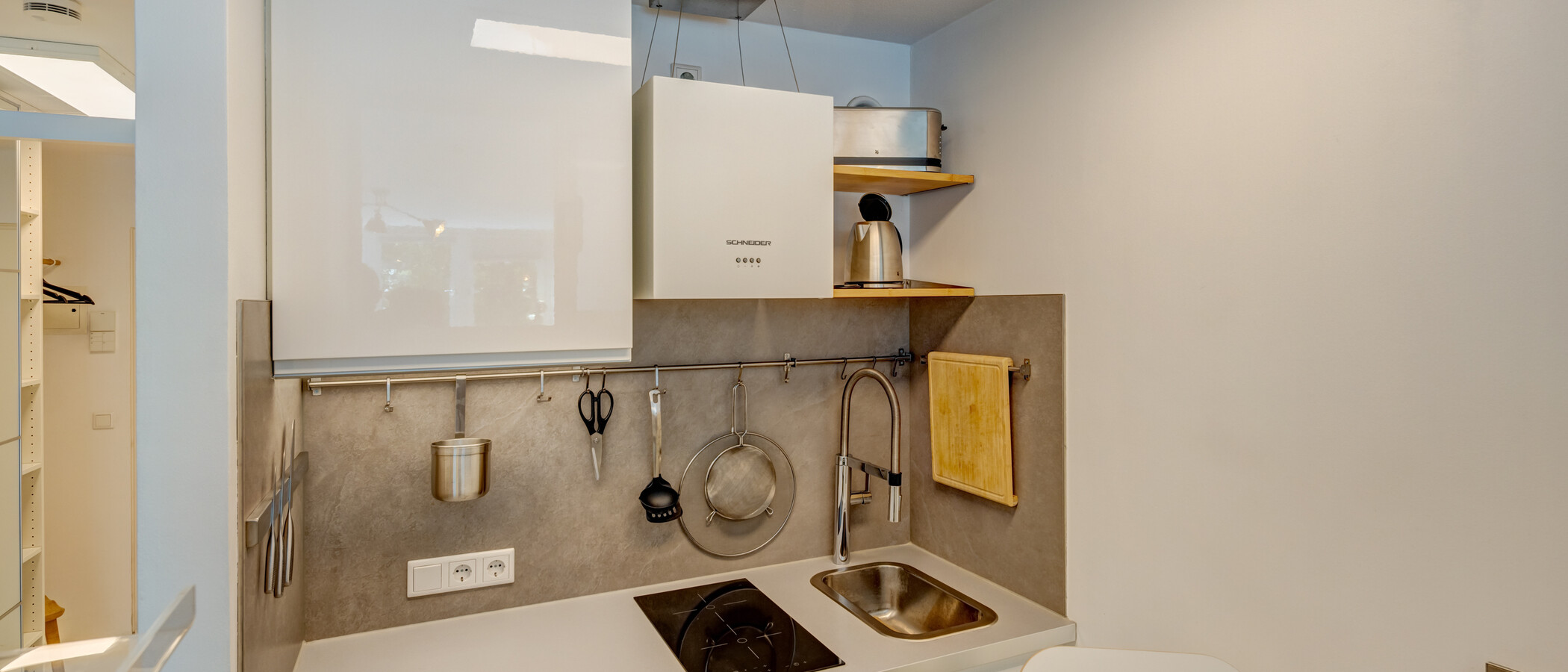 квартира München Maxvorstadt - Universitätsviertel 01 кухня 14910