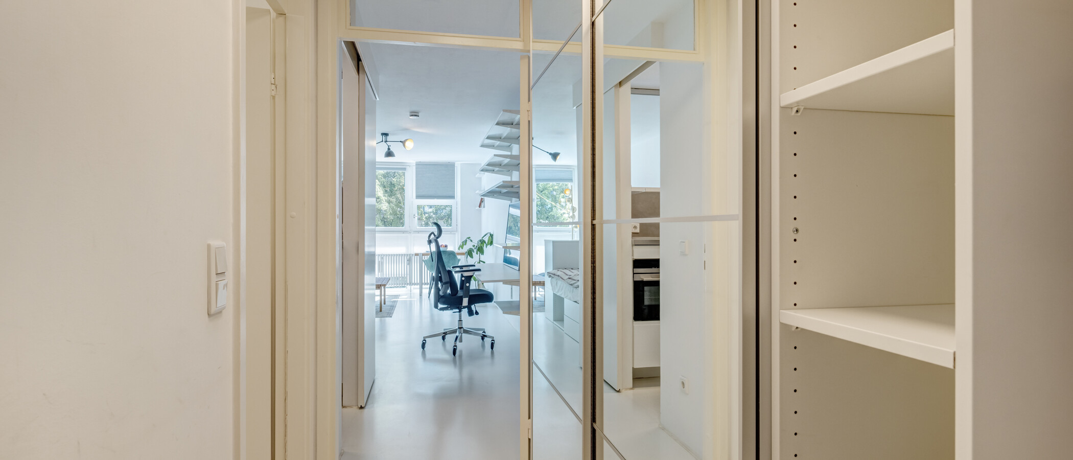 квартира München Maxvorstadt - Universitätsviertel 01 коридор 14910