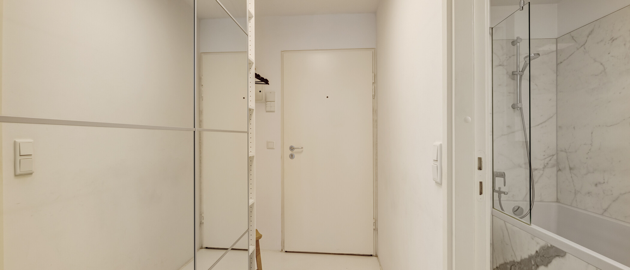 квартира München Maxvorstadt - Universitätsviertel 03 коридор 14910