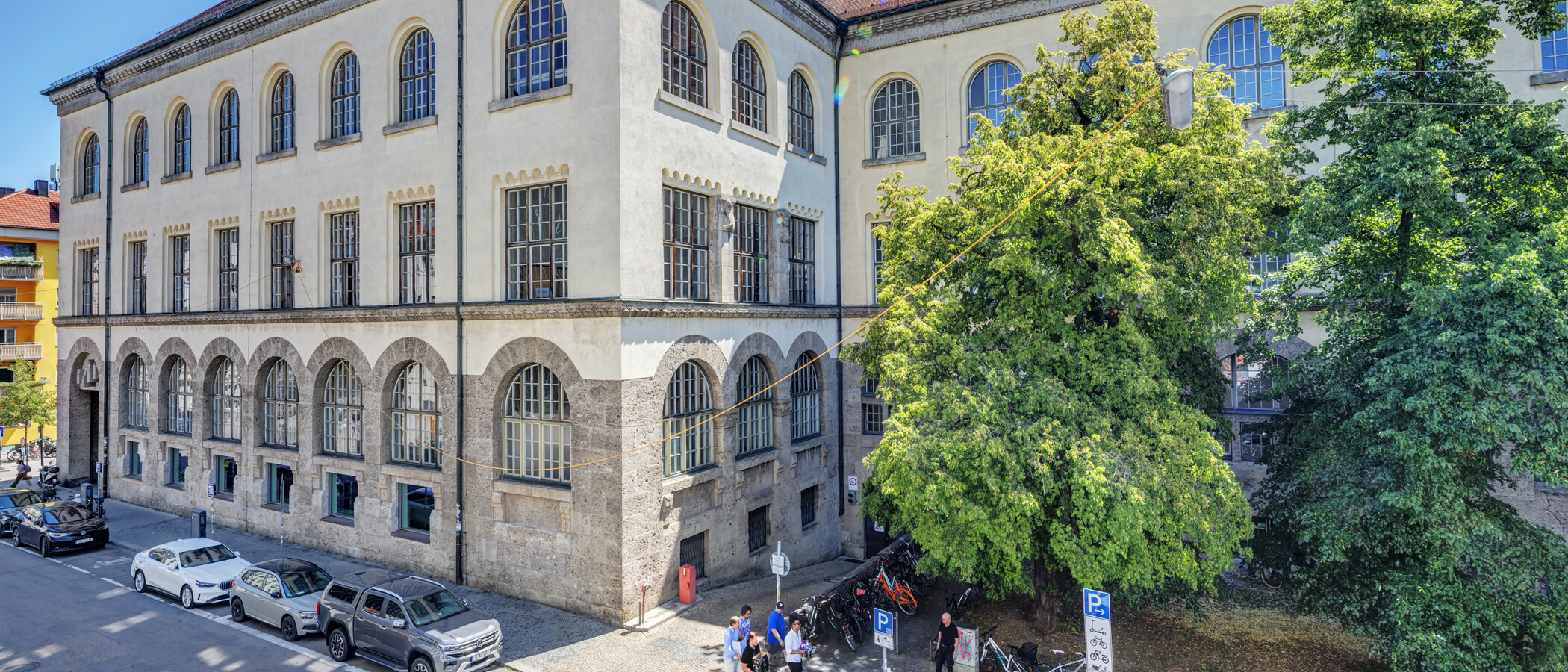 квартира München Maxvorstadt - Universitätsviertel 02 вид из окна 14910