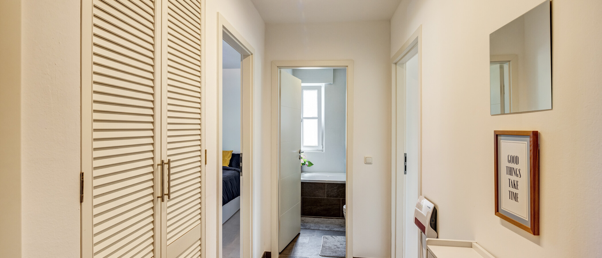 квартира München Lerchenau 01 коридор 14916
